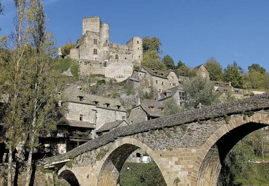 Le village-musée de Belcastel