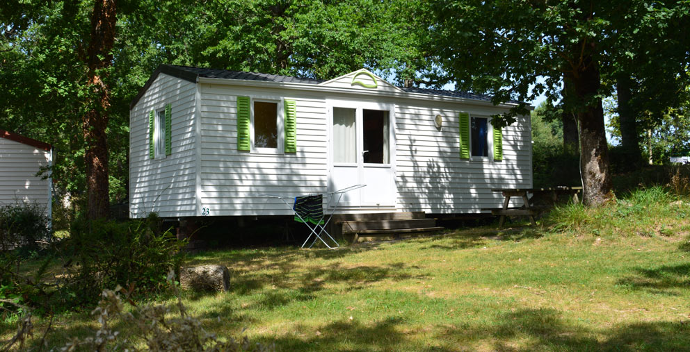 Vue du Mobil-home O'Hara, exposé plein Sud du camping le Bosquet à la Fouillade entre Najac et Villefranche de Rouergue