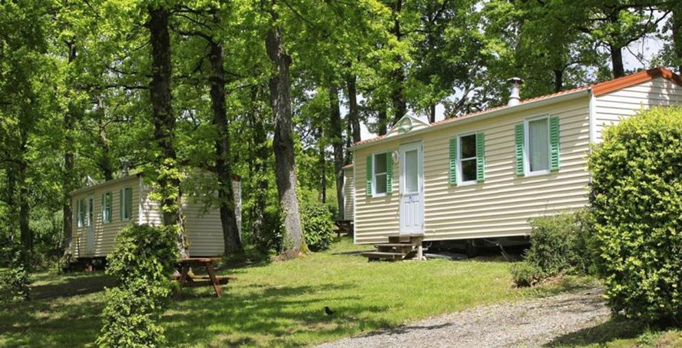 Vue du Mobil-home O'Hara, exposé plein Sud du camping le Bosquet à la Fouillade entre Najac et Villefranche de Rouergue