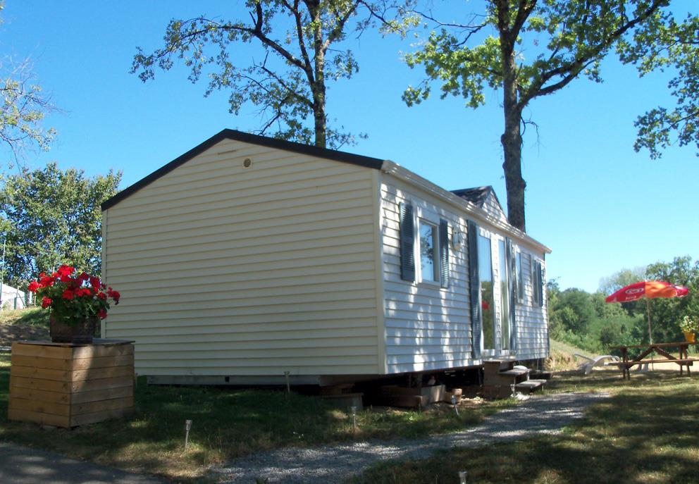 Mobil-home Louisiane du camping nature le Bosquet proche de Villefranche de Rouergue